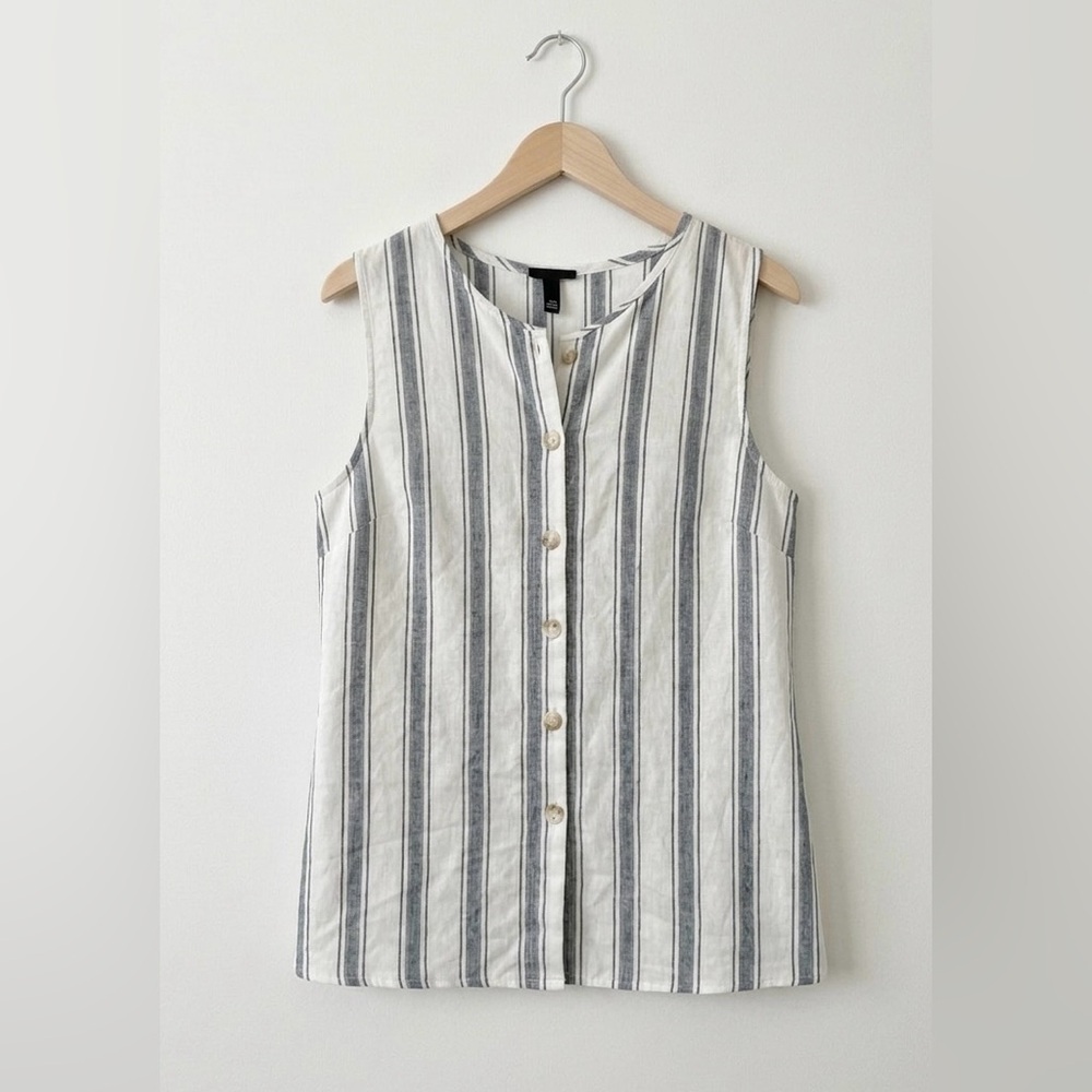 Who What Wear Cream and Gray Striped Sleeveless Button-Front Tank